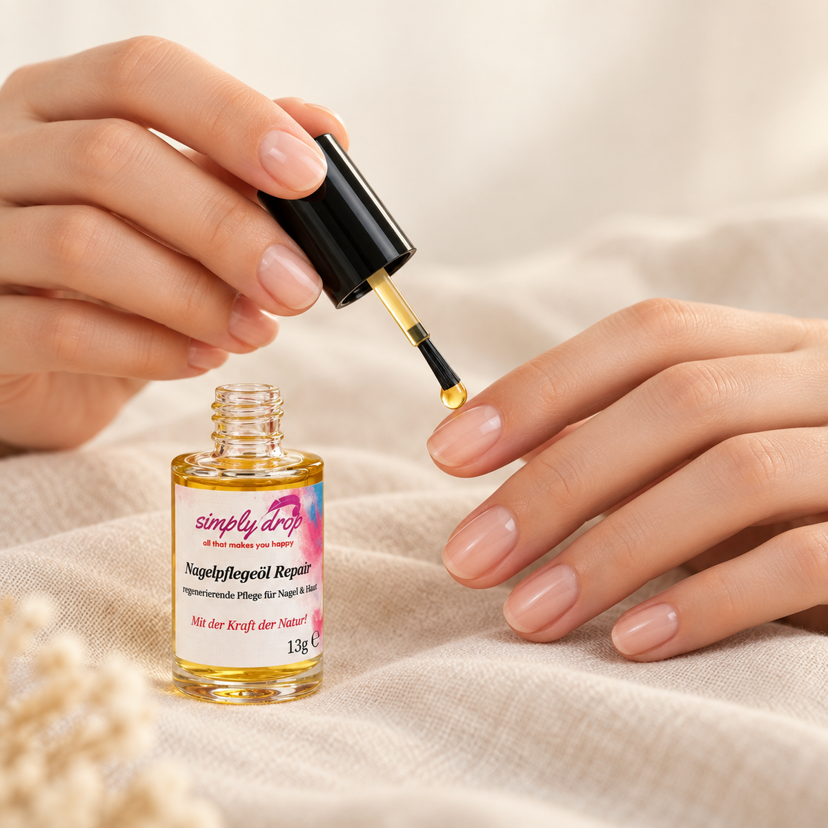 Nagelpflegeöl Repair in der Anwendung