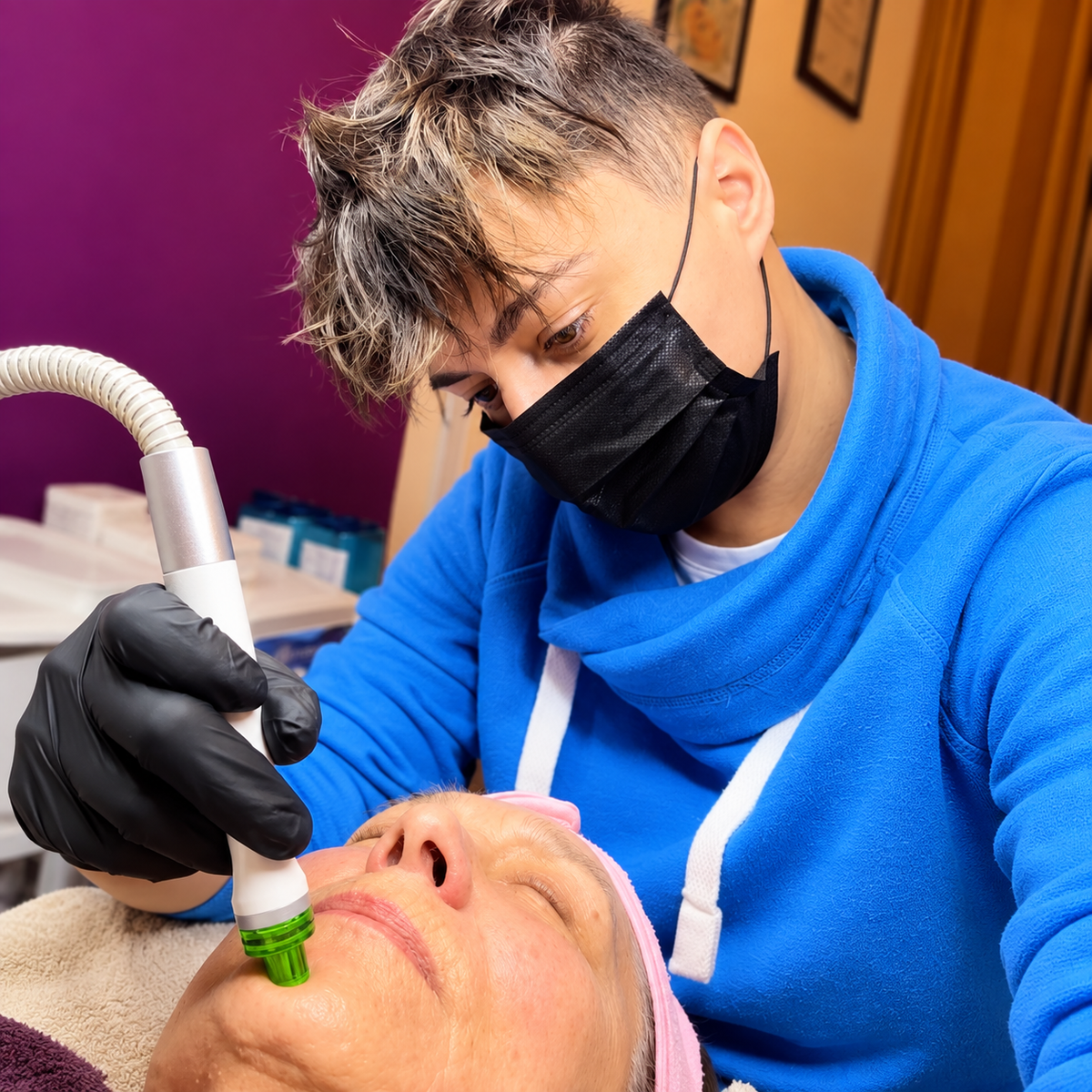 Aqua Facial bei simply drop